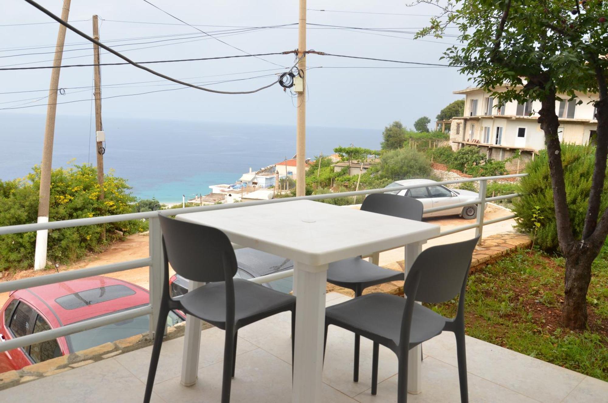 Harmonia Guest House 2 Himare Exterior photo