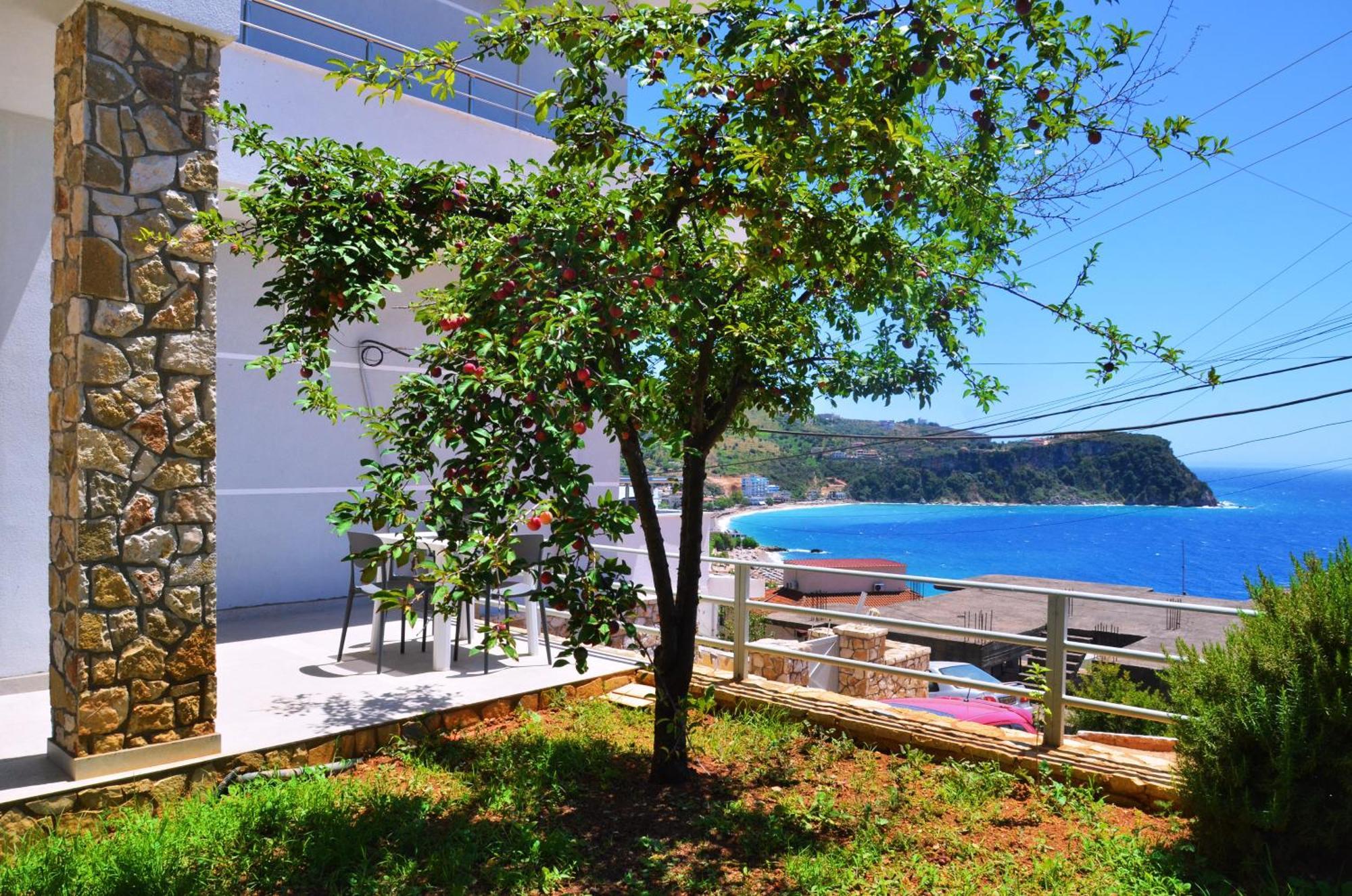 Harmonia Guest House 2 Himare Exterior photo
